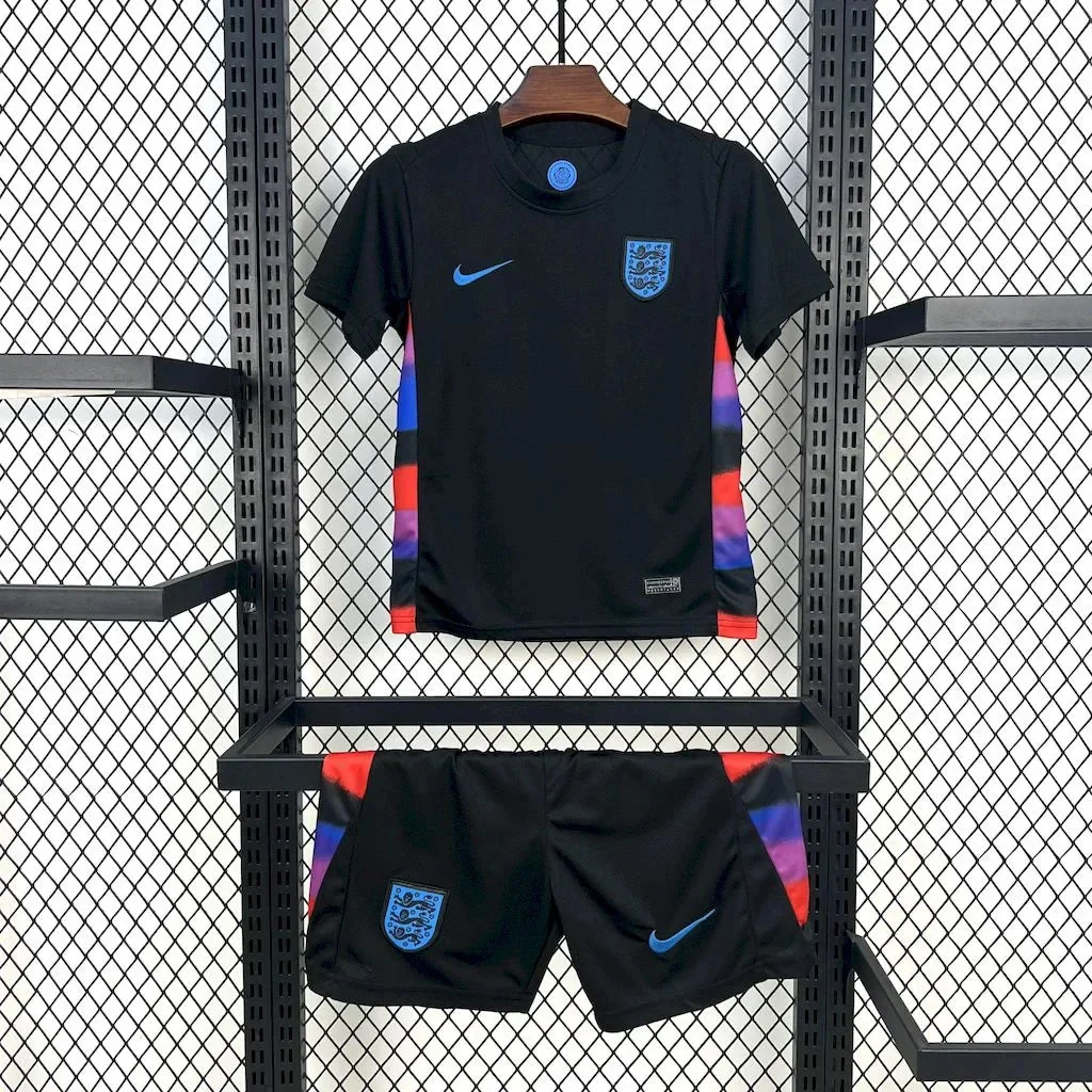 Kit Enfant Angleterre Extérieur 2025/2026