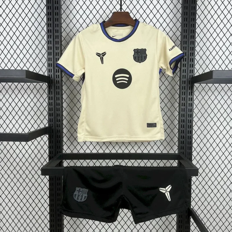 Kit Enfant Barcelone Extérieur 2025/2026 - 12-13 ans