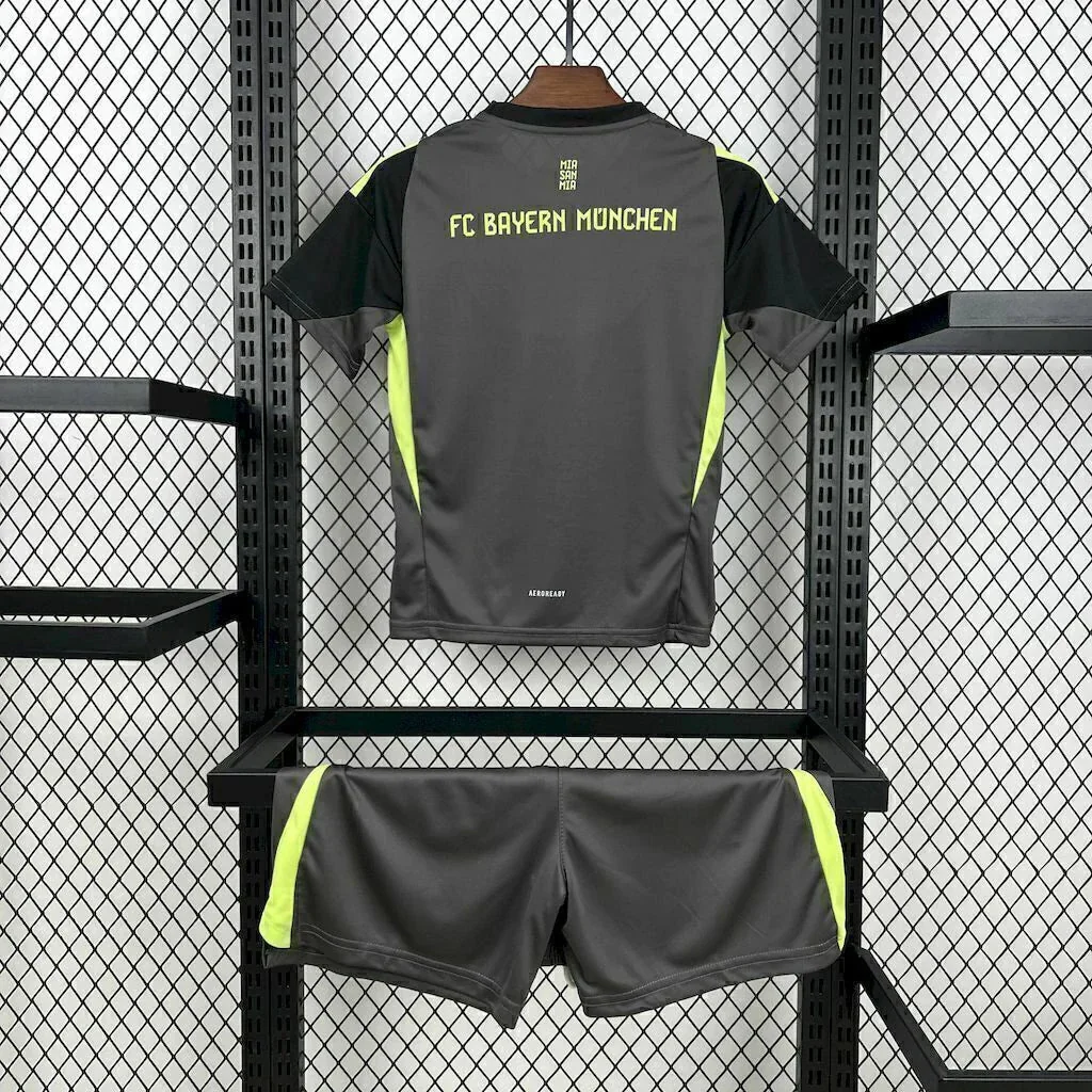 Kit Enfant Bayern Munich Domicile 2025/2026